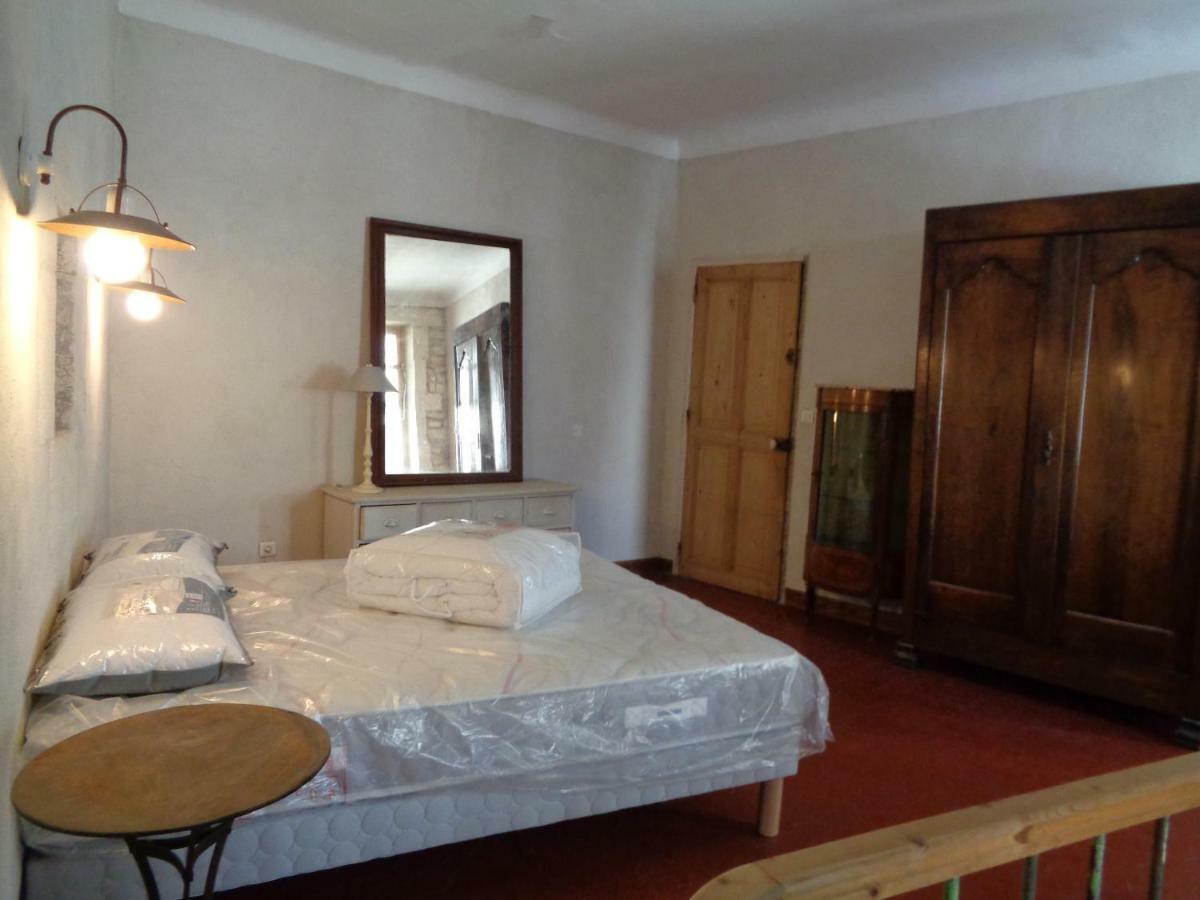Le Lapin Blanc Apartment แซ็งต์-เรมีย์-เดอ-โพรวองซ์ ภายนอก รูปภาพ